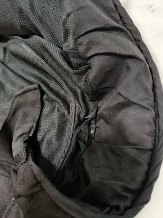 Chaqueta Moto Apinestar con forro de invierno.