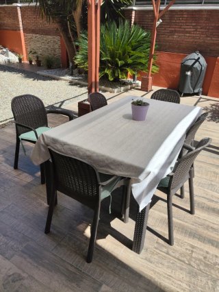 Conjunto mesa y 6 sillas exterior