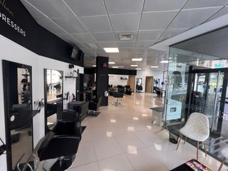 Se traspasa peluqueria