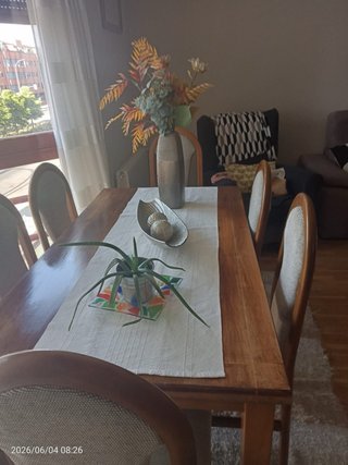 Mesa comedor y 6 sillas madera