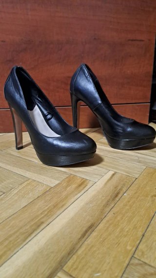 Zapatos de tacón negros