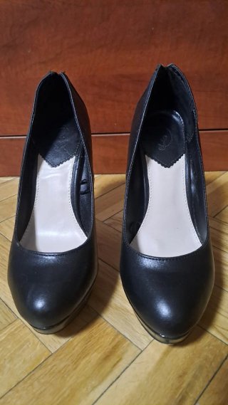 Zapatos de tacón negros