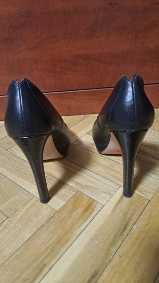 Zapatos de tacón negros