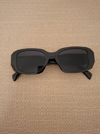 Occhiali da sole neri