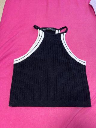 Top negro de tirantes talla S