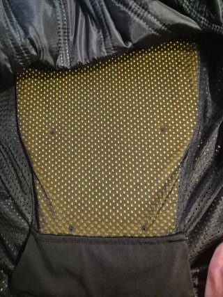 Chaqueta de moto ARMURE negra. CON RESPALDO  NUEVO