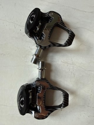 Pedales Racework Ace Carbon Automáticos