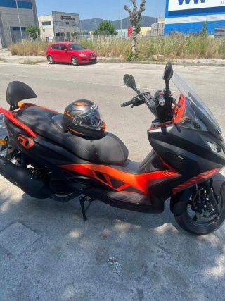 Moto Mitt 125 GT Max Max