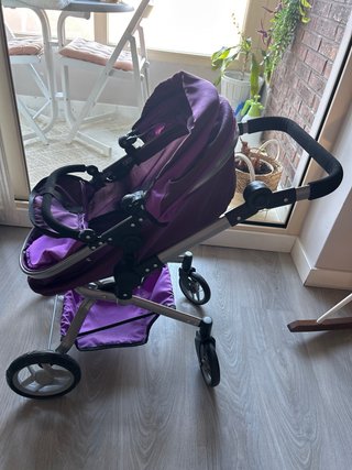 Carro de juguete tipo Bugaboo morado