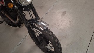 Yamaha SR 250 scrambler, hecha historica.