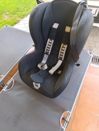 Silla coche bebé negra
