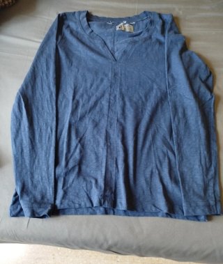 Camiseta manga larga azul