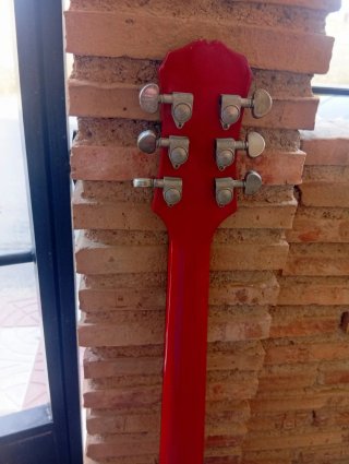 Guitarra Eléctrica Roja