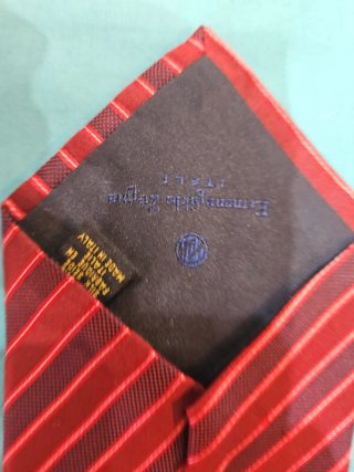 Corbata Ermenegildo Zegna Rayas Rojas y Azules