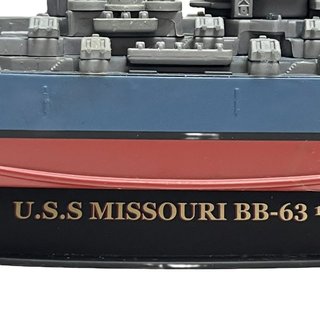 Maqueta Barco metal 1:700 USS Missouri BB-63 2GM