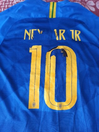 CAMISETA BRASIL MUNDIAL 2018 NEYMAR JR.