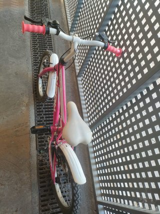 Bicicleta infantil rosa NEON