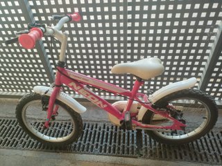 Bicicleta infantil rosa NEON