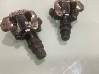 Pedales Shimano MTB