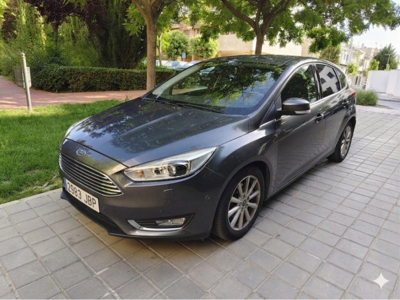 Ford Focus 2014 - foto 1