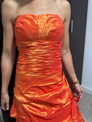 Vestido naranja largo invitada boda