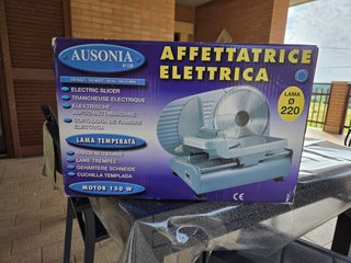 Affettatrice Ausonia 220V