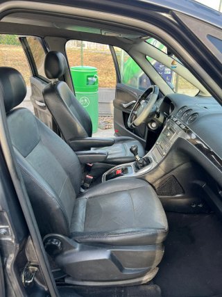 Ford galaxy ghia 2007