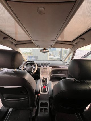 Ford galaxy ghia 2007
