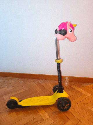 Monopattino Unicorno a 3 Ruote Giallo