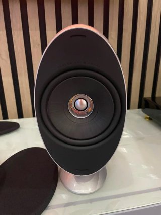 Altavoces KEF Home Cinema