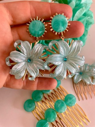 Conjunto Flamenca Flores y Peinetas