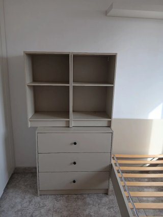 Cama Ikea 140x200 + Cómoda Mesa de noche