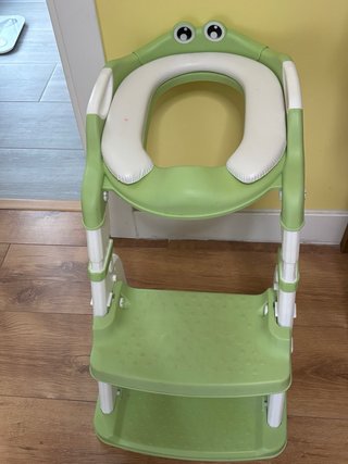 Asiento reductor WC oso y de rana.10 euros cad uno