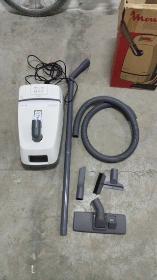Aspiradora Moulinex Compact S-2000 Blanca