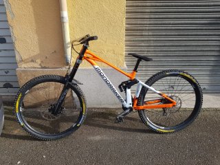 Mondraker Summum 2023 Bicicleta DH