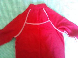 2 Camisetas protección solar roja o verde