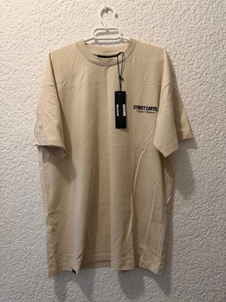 Dos Camisetas Street Cartel Gris y beige Nuevas