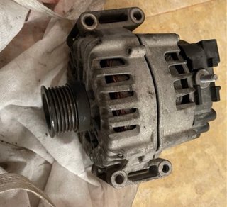 Alternador Mercedes A0009062822 200A