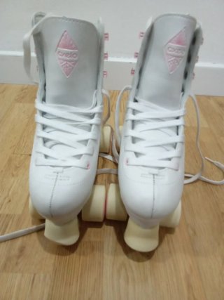 Patines de 4 ruedas blancos