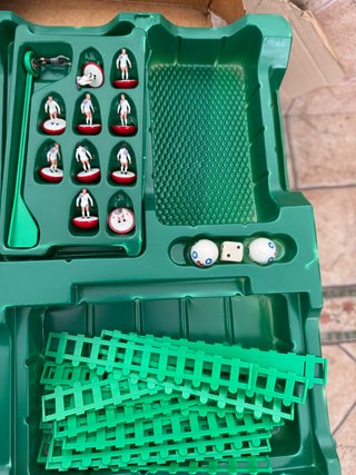 Subbuteo: 25 jugadores + 3 porteros