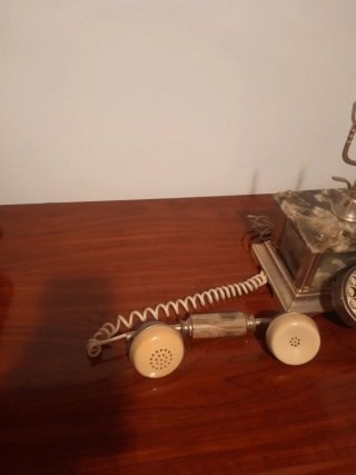 Teléfono Antiguo Italiano Beige y Dorado