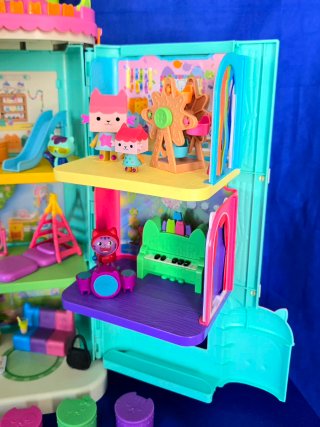 Gabby's Purrfect Dollhouse