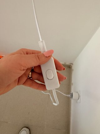 Lámpara de papel colgante con bombilla