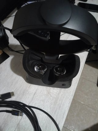 Oculus Rift S VR Headset