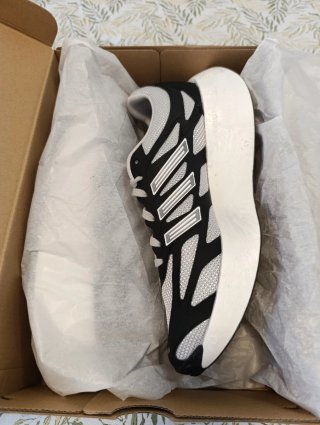 Zapatillas Adidas Adizero Aruku.