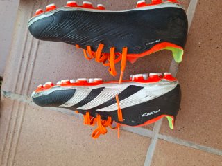 Botas de fútbol Adidas Prrdator Negras y Naranjas
