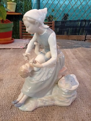 Statuina Nao Madre con Bambino