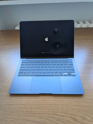Apple MacBook Air M4 13" 2025 2 cicli di ricarica