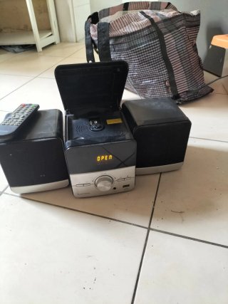 Minicadena Bluetooth Plata y Negra