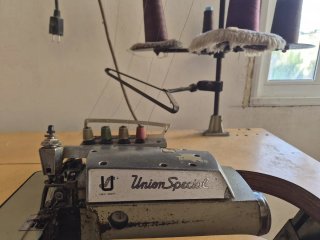 Máquina de coser/remalladora  Marca Union Special